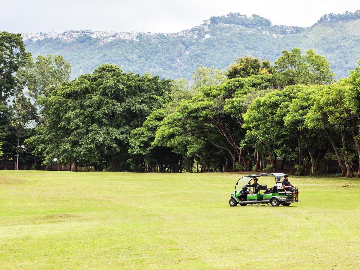 Aye Thar Yar Golf Resort Taunggyi Exterior foto